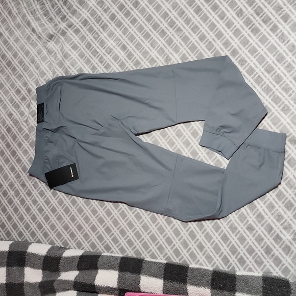 Men's Grey Lululemon Joggers - Picture 2 of 7